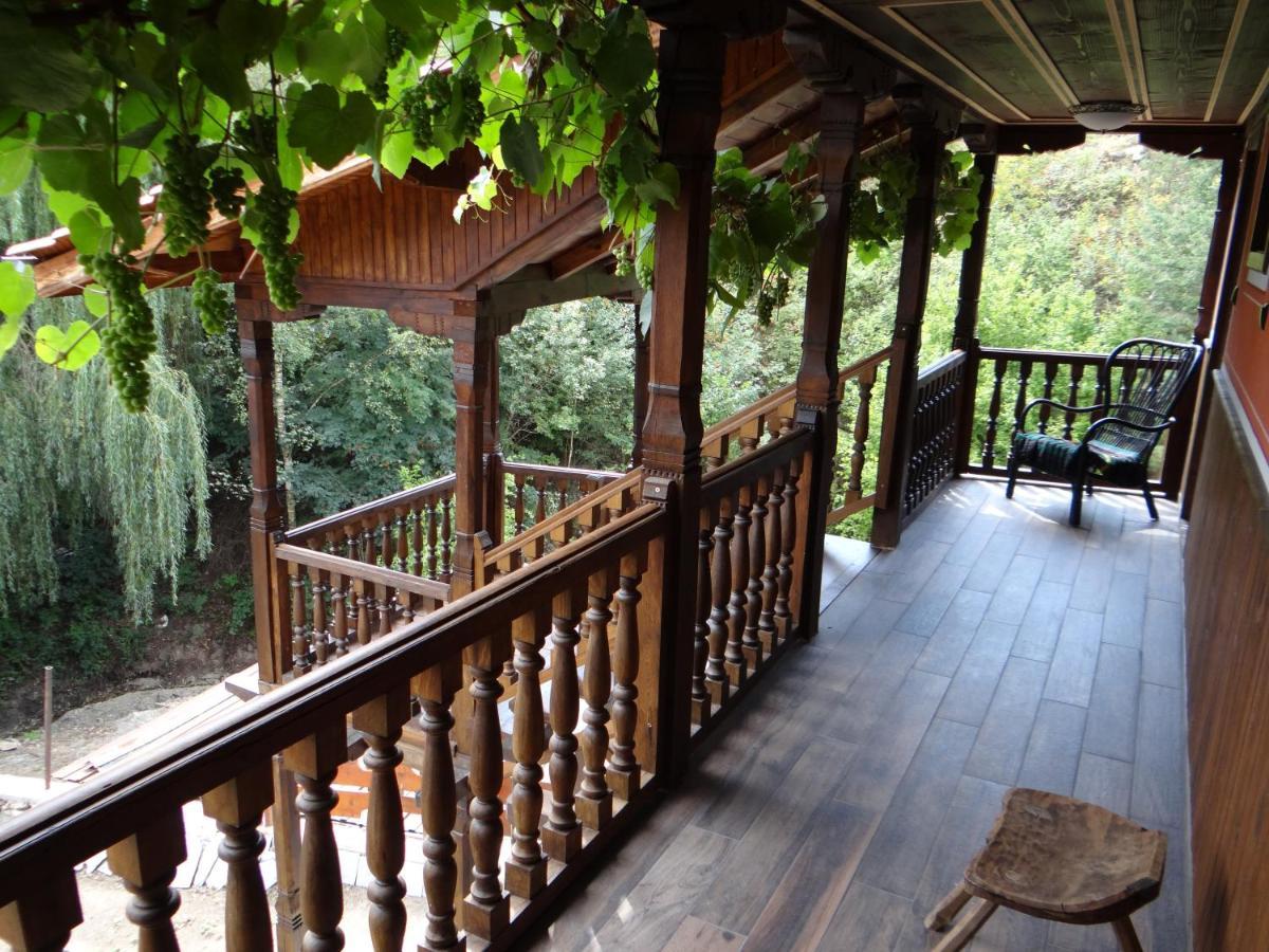 Hotel Недкова Къща à Koprivchtitsa Extérieur photo