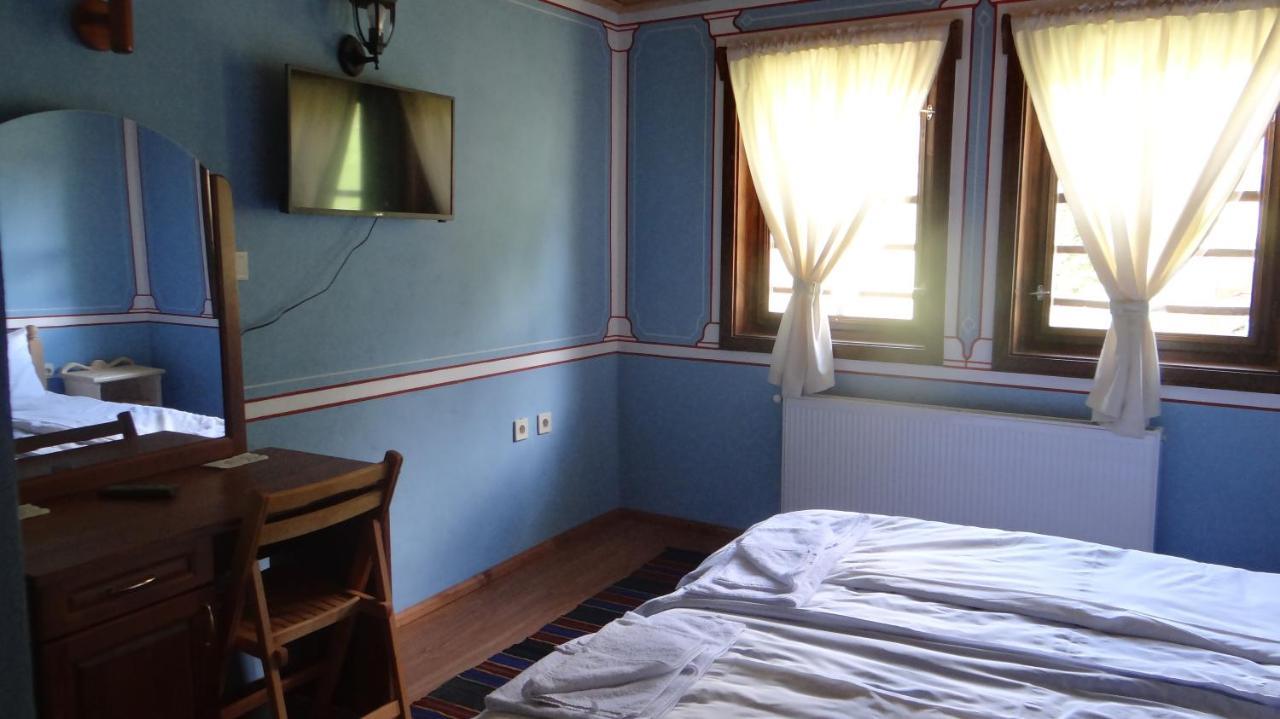 Hotel Недкова Къща à Koprivchtitsa Extérieur photo