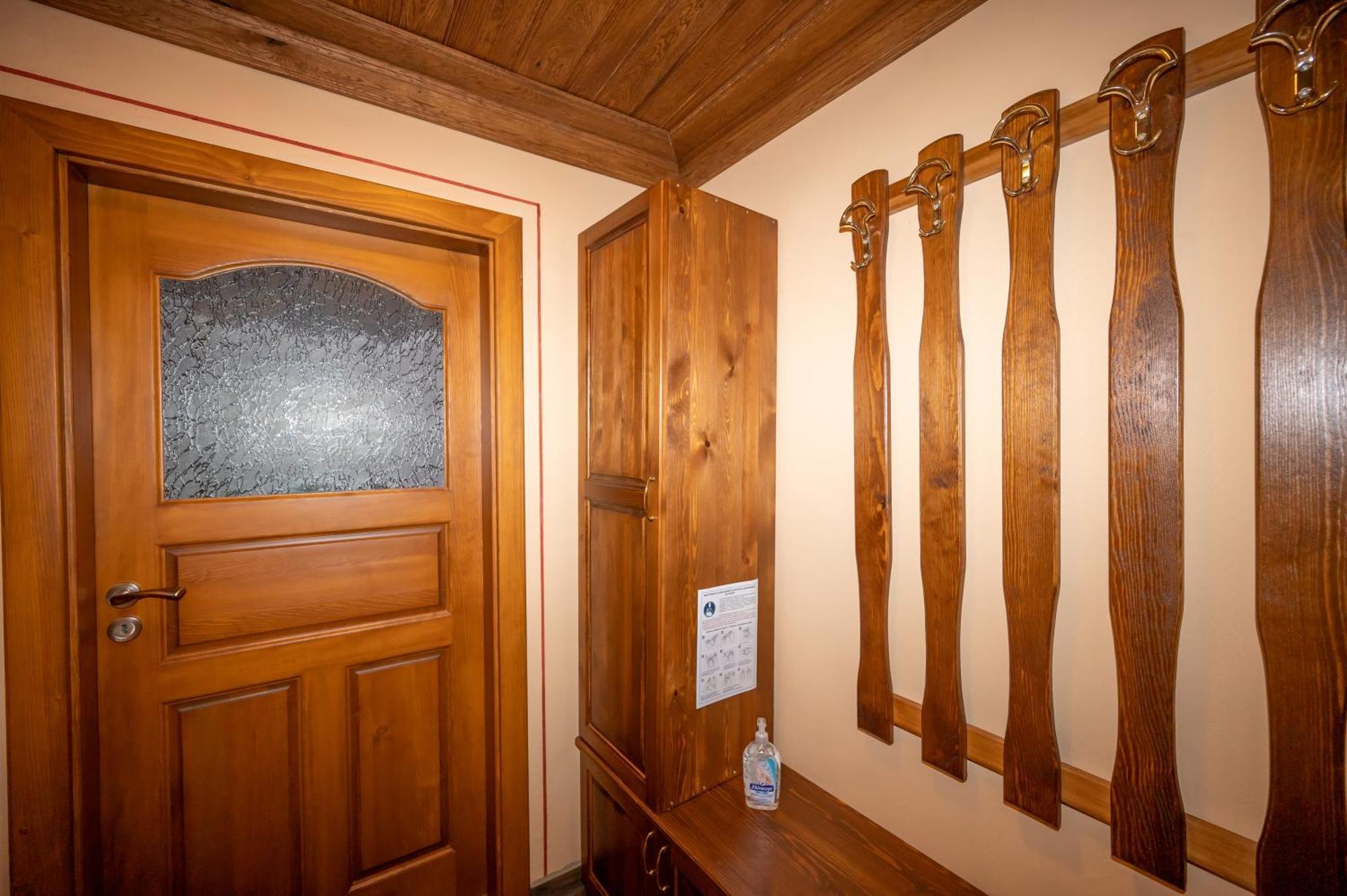 Hotel Недкова Къща à Koprivchtitsa Extérieur photo